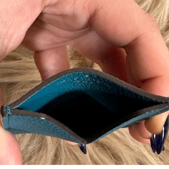 Louis Vuitton New Card Holder - Picture 3 of 4